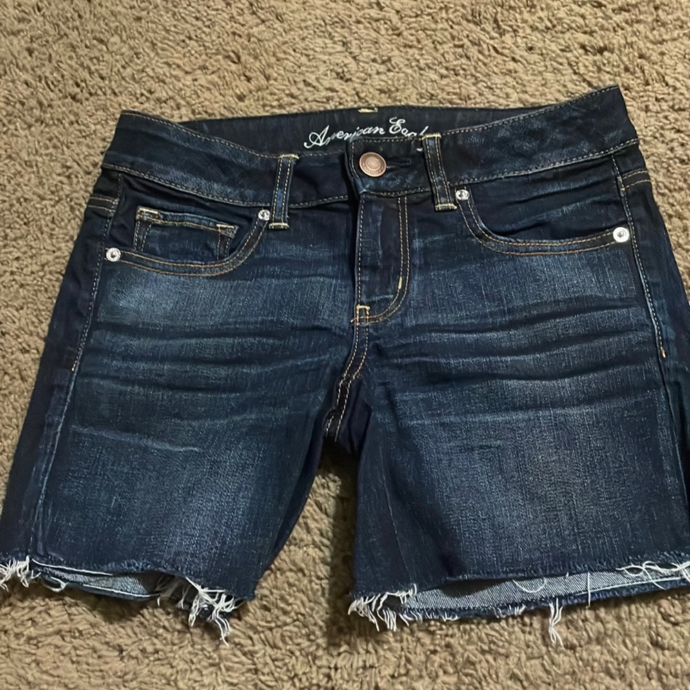 - American Eagle Stretch dark jean shorts Sz 6